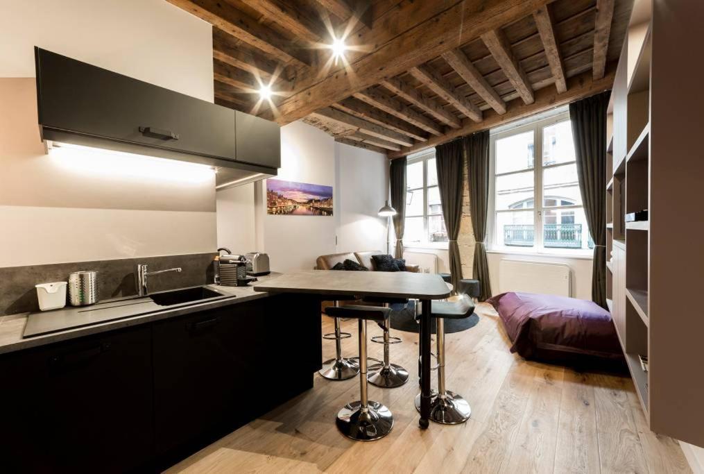 Beau Bijou Au Coeur Du Vieux Lyon Ail Apartment Exterior photo